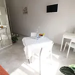 Konukevi Vimercati 30 Roma