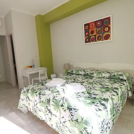 Πανσιόν Vimercati 30 4*